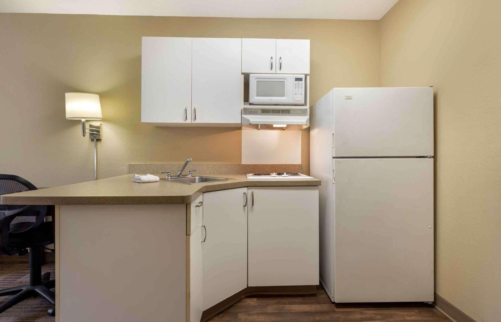 Extended Stay America Select Suites - Fayetteville - Springdale Exterior photo
